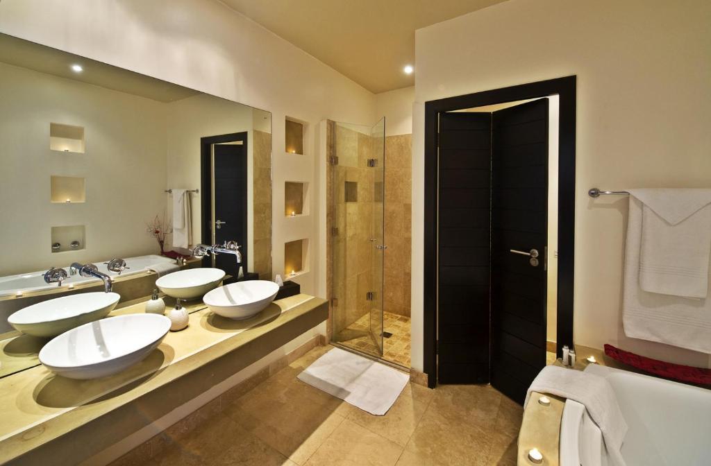 Lodge On The Lake And Wellness Spa Wilderness Luaran gambar