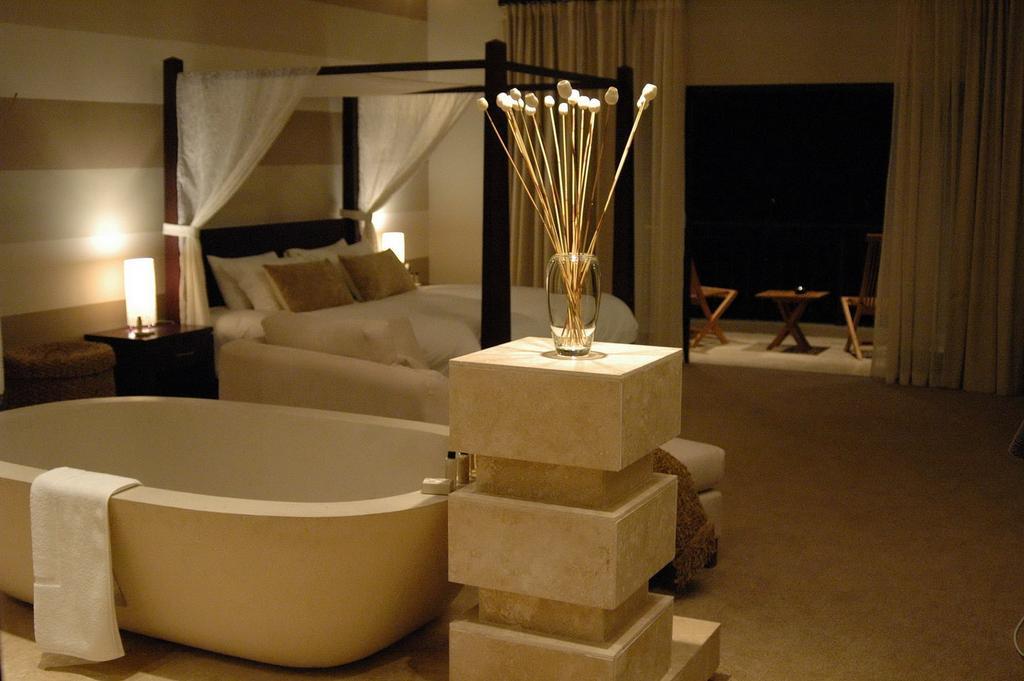 Lodge On The Lake And Wellness Spa Wilderness Bilik gambar